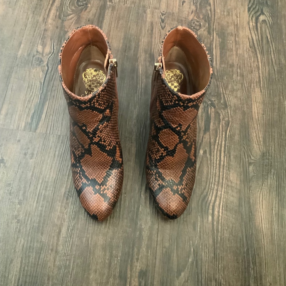 Boots - Picture 2 of 7
